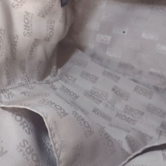 Michael Kors medium tote brown 11 x  17. - Picture 14 of 16